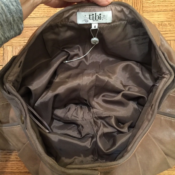 TAN TIBI LEATHER SHORTS - Picture 5 of 7